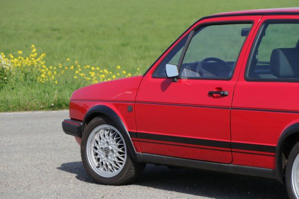 Volkswagen Golf Mk II GTi 1.8 1988 131839