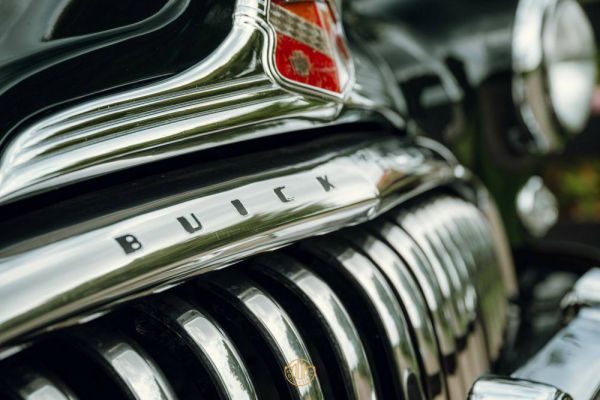 Buick Roadmaster 1948 83050