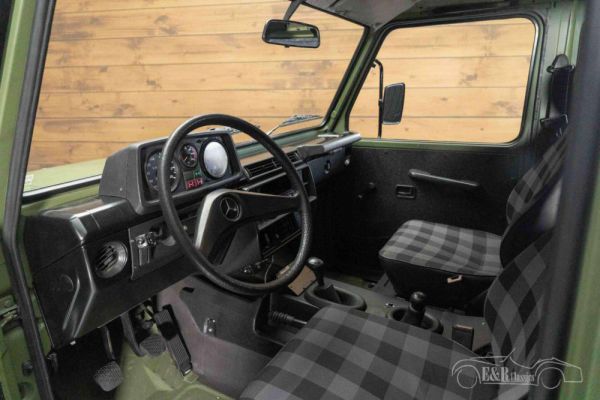 Mercedes-Benz 300 GD (SWB) 1984