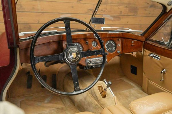 Jaguar XK 140 SE DHC 1956