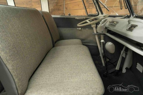 Volkswagen T1 panel van 1965 120474