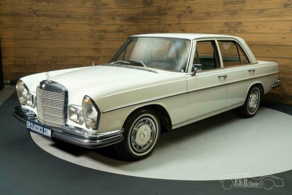 Mercedes-Benz 280 SE 1969 120675