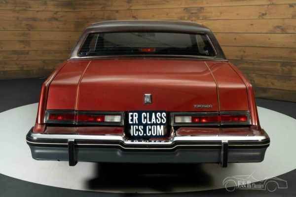 Oldsmobile Toronado 1985 124999