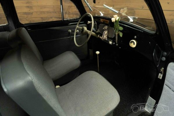 Volkswagen Maggiolino 1100 Standard (Brezel) 1952 125221