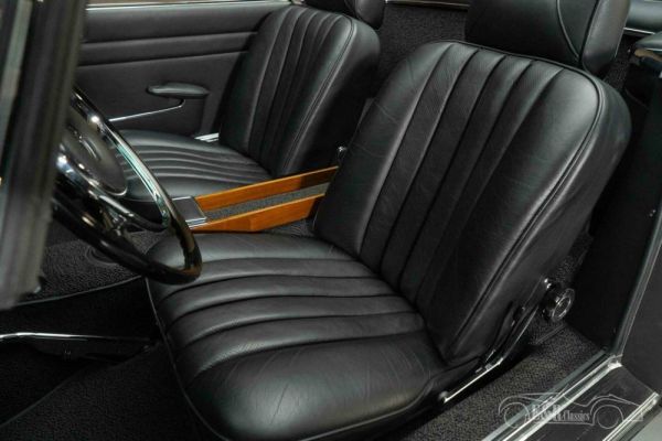 Mercedes-Benz 280 SL 1968 125726