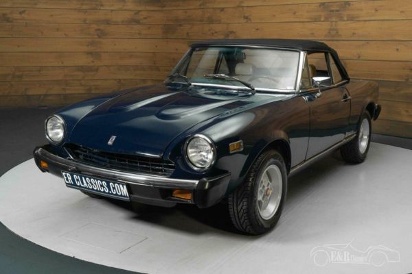 Fiat 124 Spider CS1 1977 125757