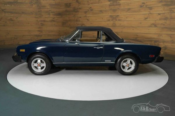 Fiat 124 Spider CS1 1977 125758