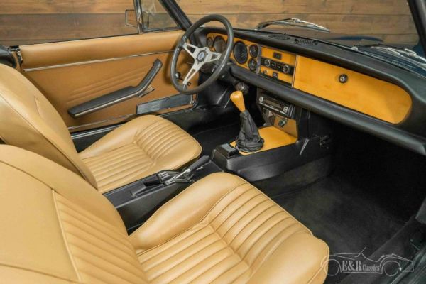 Fiat 124 Spider CS1 1977 125764