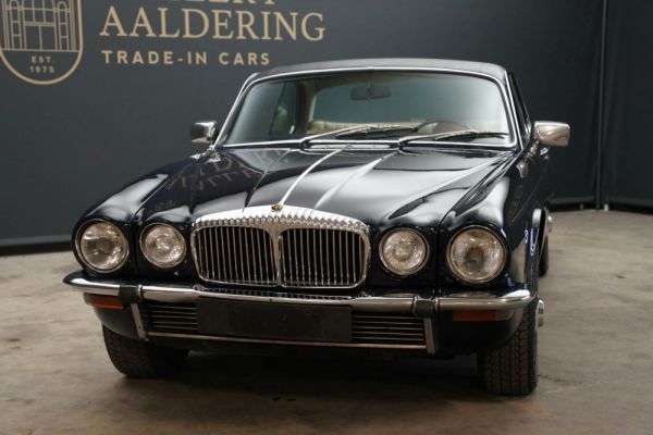 Daimler Sovereign 4.2 1976 15799