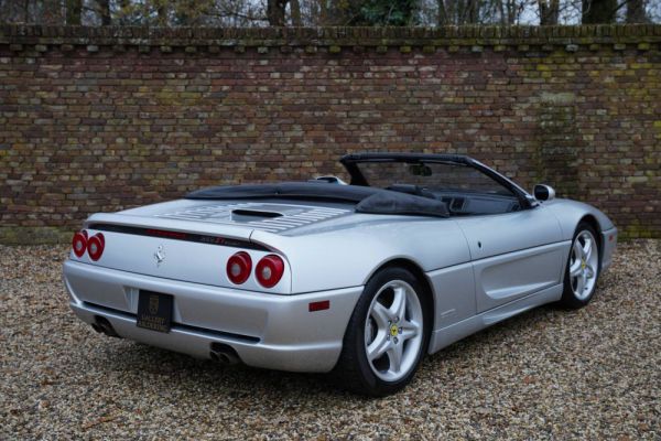 Ferrari F 355 Spider 1999