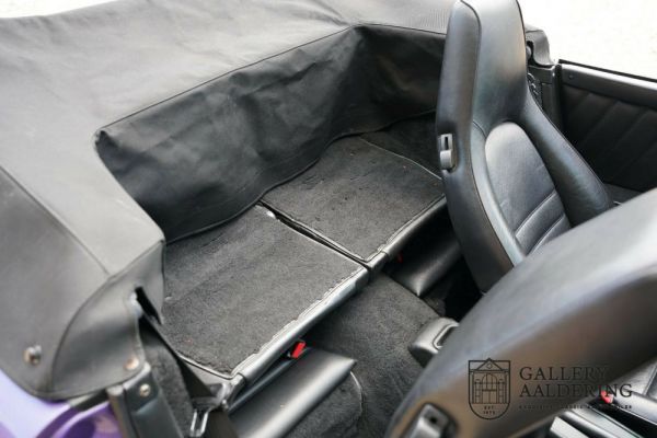 Porsche 911 Carrera 2 1990 17190