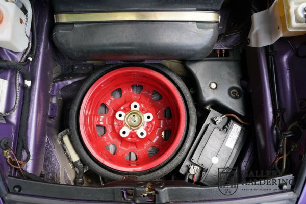 Porsche 911 Carrera 2 1990 17194