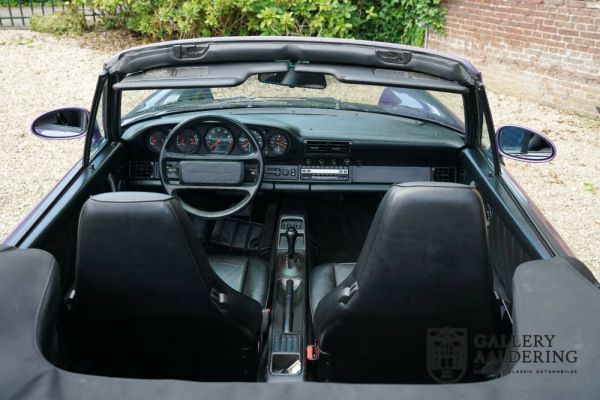 Porsche 911 Carrera 2 1990 17196