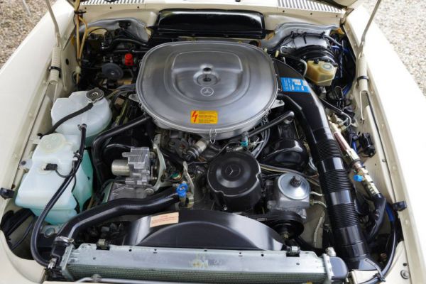 Mercedes-Benz 560 SL 1989 17368