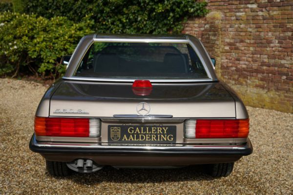 Mercedes-Benz 560 SL 1986 17608