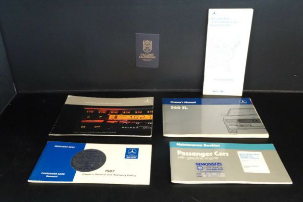 Mercedes-Benz 560 SL 1986 17611