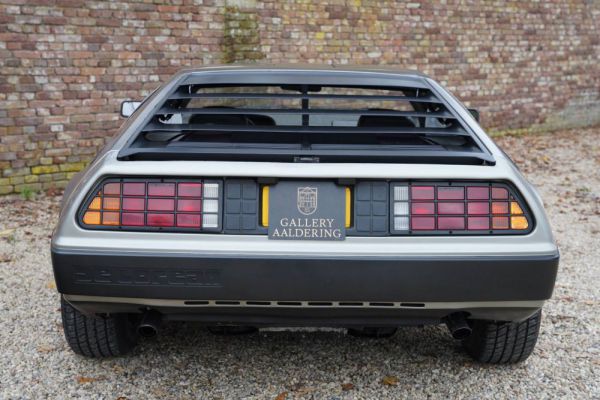 DeLorean DMC-12 1982 18210