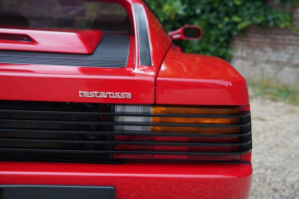 Ferrari Testarossa 1987 18676