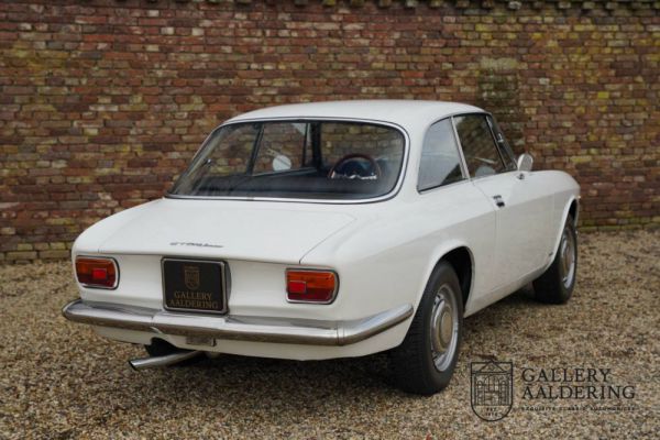 Alfa Romeo Giulia GT 1300 Junior 1970 19081