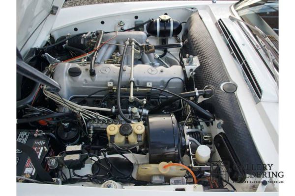 Mercedes-Benz 280 SL 1970 19132