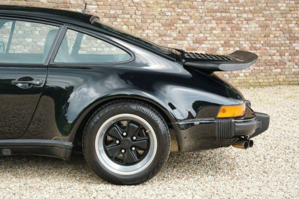 Porsche 911 Carrera 3.2 1989 19447