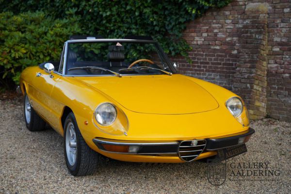 Alfa Romeo 1750 Spider Veloce 1971 64748