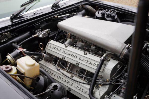 Aston Martin V8 Volante 1982 66017