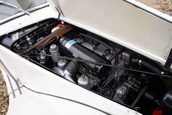 Riley 2.5 Litre RMF 1956 88548