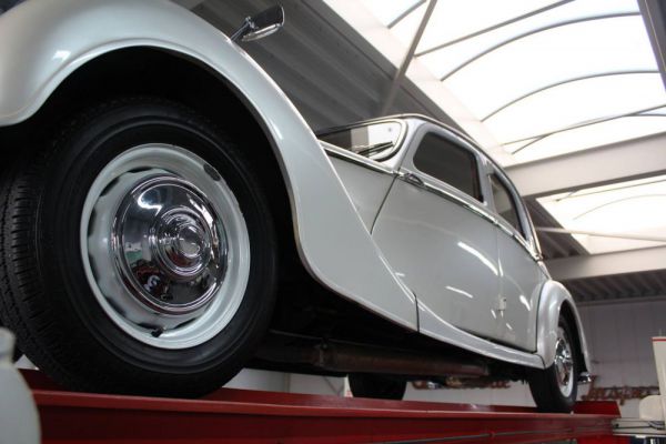 Riley 2.5 Litre RMF 1956 88552