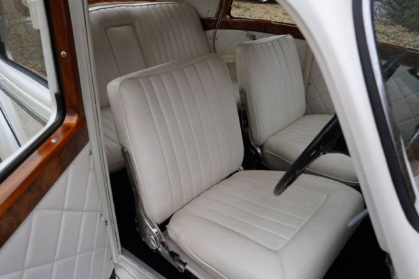 Riley 2.5 Litre RMF 1956 88560