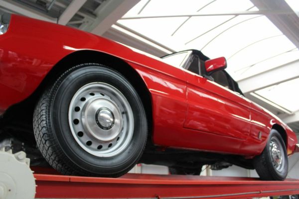 Alfa Romeo Spider Veloce 2000 1982 106306