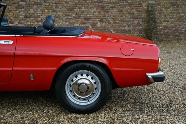 Alfa Romeo Spider Veloce 2000 1982 106310
