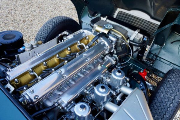 Jaguar E-Type 4.2 1966 111496