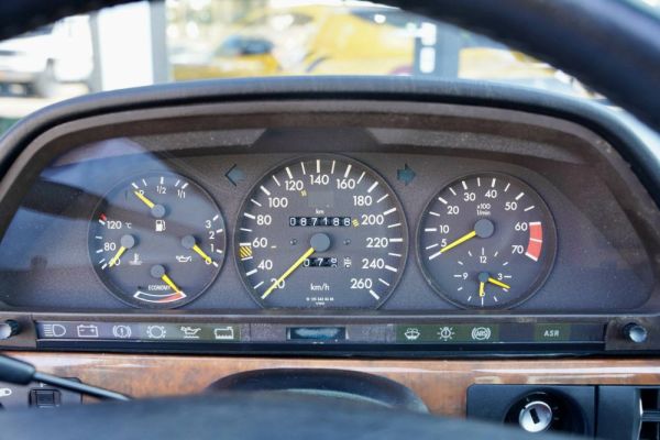 Mercedes-Benz 500 SEC 1989 114399