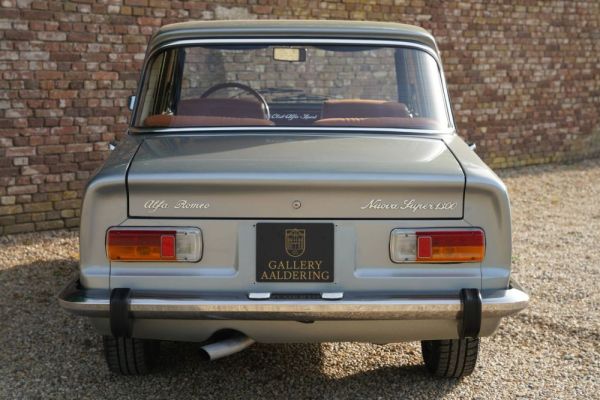 Alfa Romeo Giulia Nuova Super 1300 1978 117256