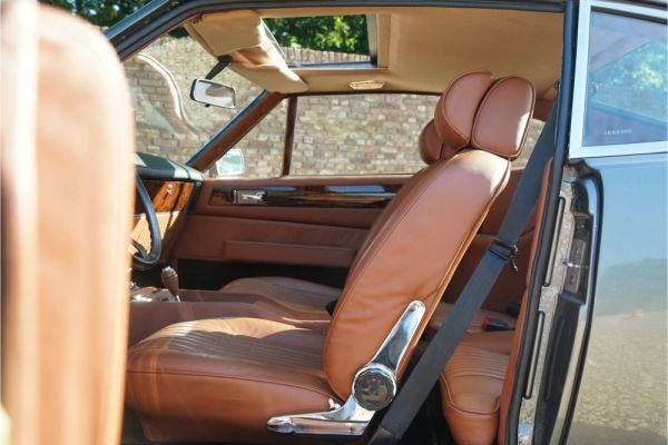 Aston Martin V8 Vantage 1980 117297