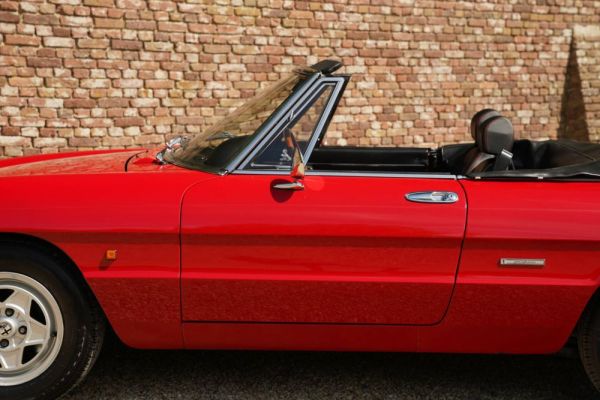 Alfa Romeo 2.0 Spider 1990 117616