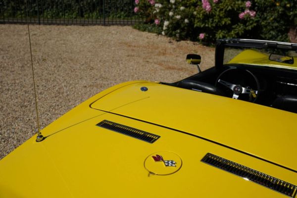 Chevrolet Corvette Stingray 1972 121677