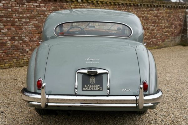 Jaguar Mk IX 1959 124028