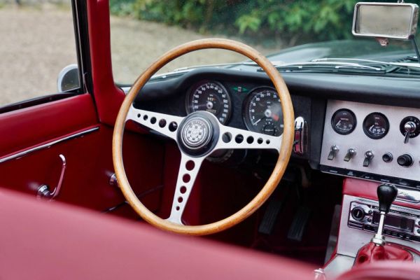 Jaguar E-Type 3.8 1961 126669