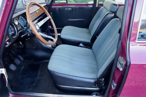 Alfa Romeo Giulia Nuova Super 1300 1977 126835