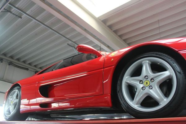 Ferrari F 355 GTS 1997 128652