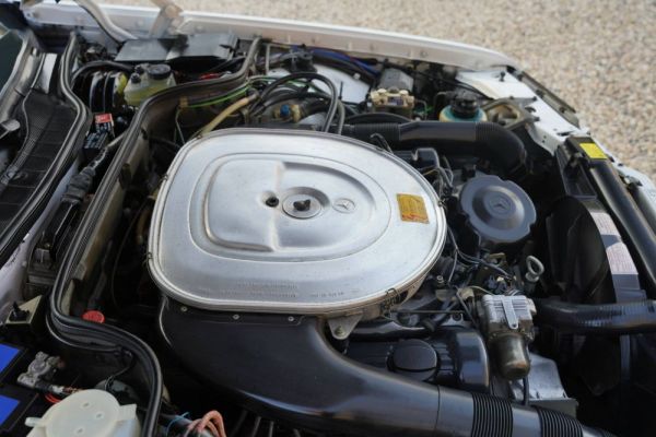 Mercedes-Benz 560 SEC 1987 128668