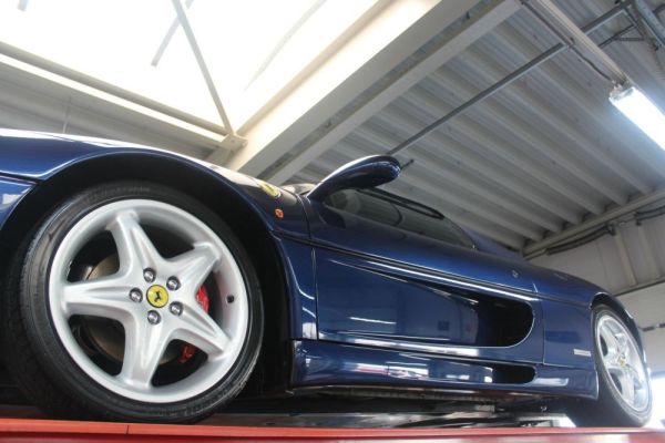 Ferrari F 355 Spider 2000 128851
