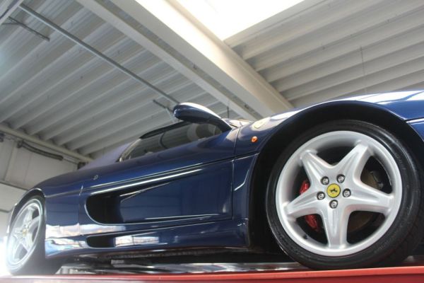 Ferrari F 355 Spider 2000 128852