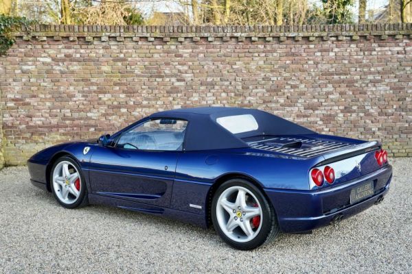 Ferrari F 355 Spider 2000 128856