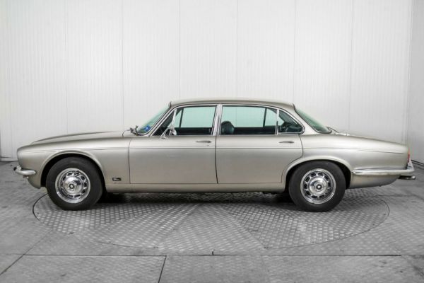 Jaguar XJ 12 L 1975 26360