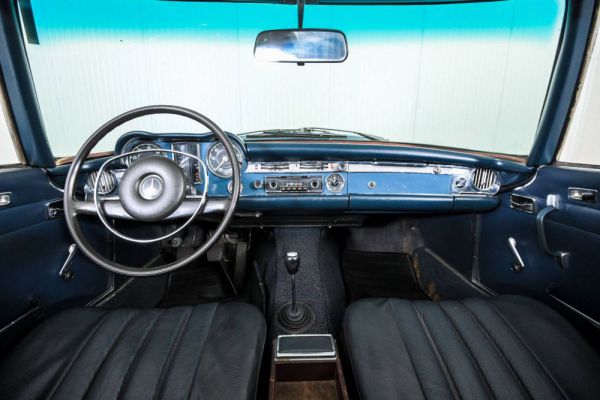 Mercedes-Benz 280 SL 1969 27024