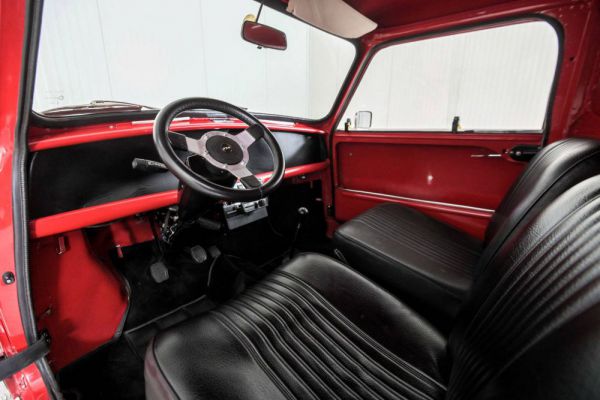 Austin Mini Van 1980 27194