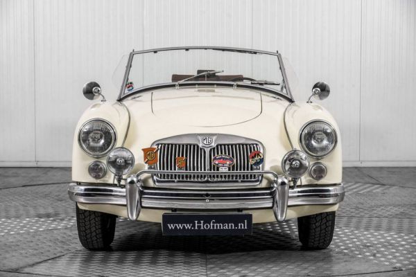 MG MGA 1600 1961 27565